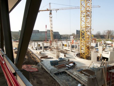 Amsterdam bouwt al ruim 4.000 woningen dit jaar Amsterdam bouwt al ruim 4.000 woningen dit jaar